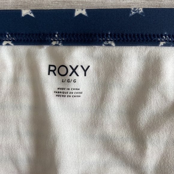 Red, white & blue Roxy bikini - Picture 8 of 8